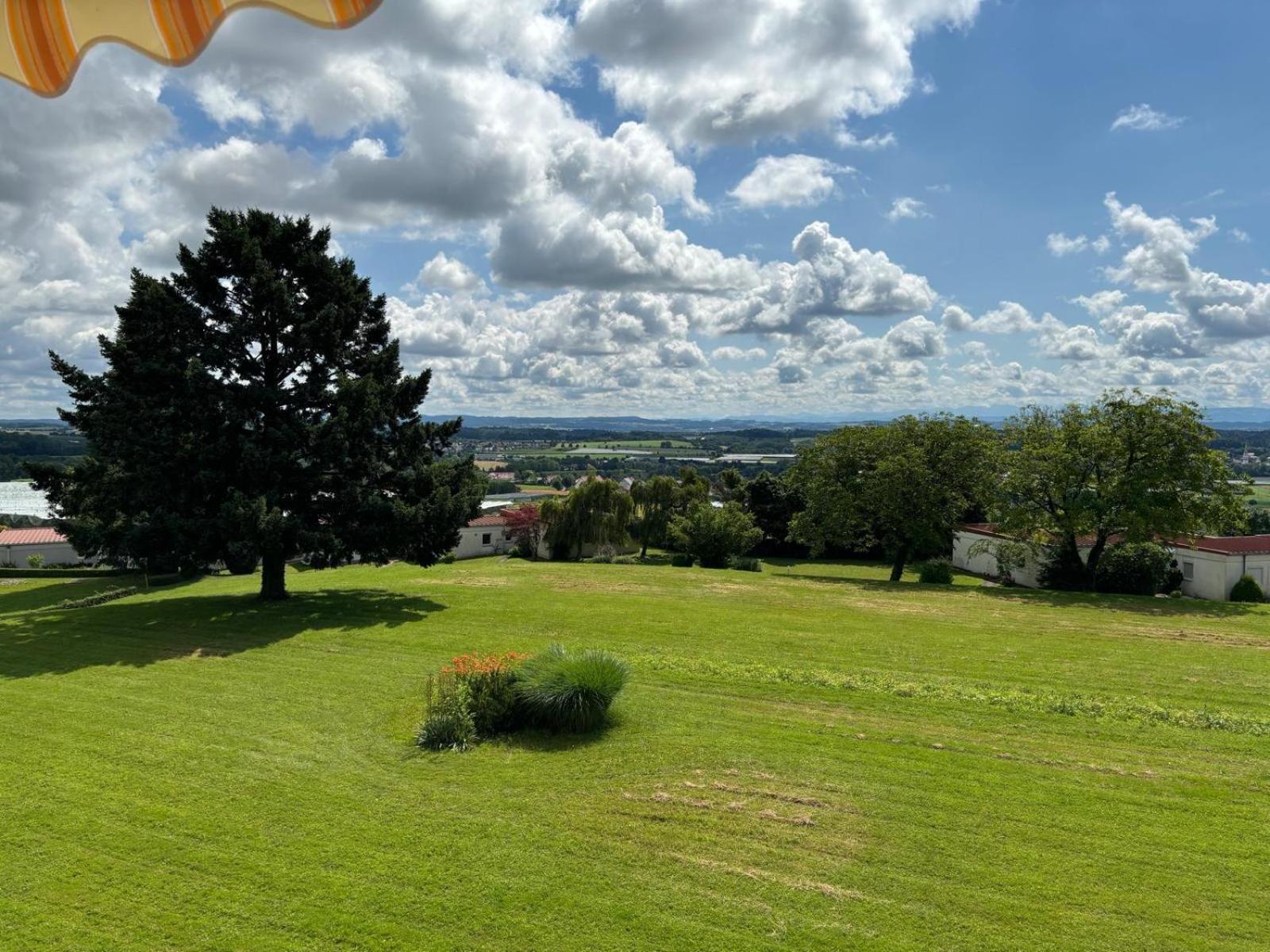 Ferienappartement Mit Berg- Und Seesicht Oberteuringen Exterior foto
